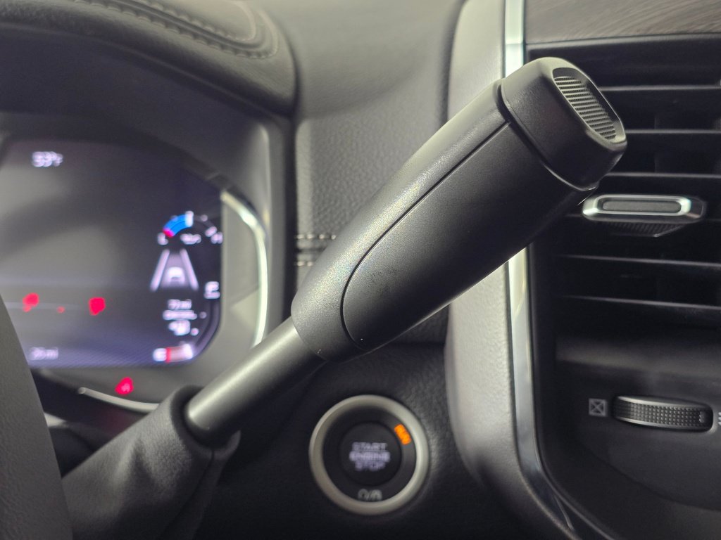 New 2026 RAM 2500 Laramie AWD/4WD image 24