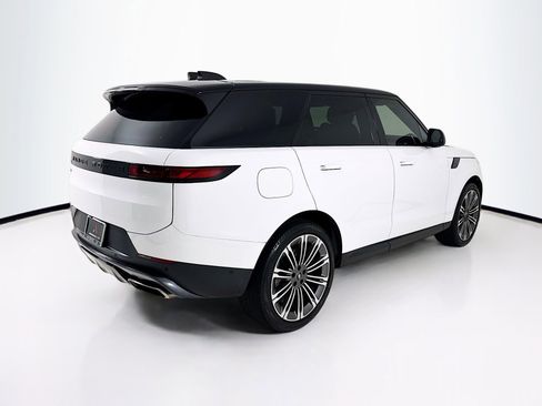 Used 2024 Land Rover Range Rover Sport SE AWD/4WD image 8