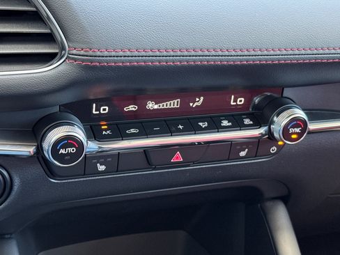 New 2025 MAZDA MAZDA3 s image 21