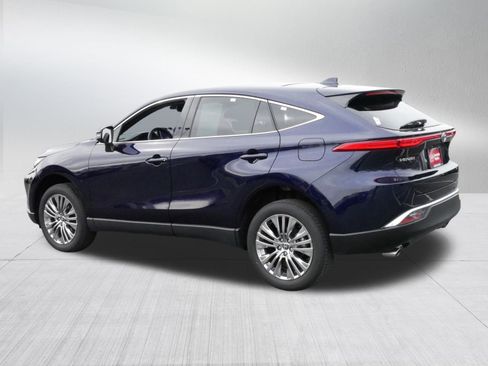 New 2024 Toyota Venza Limited image 5