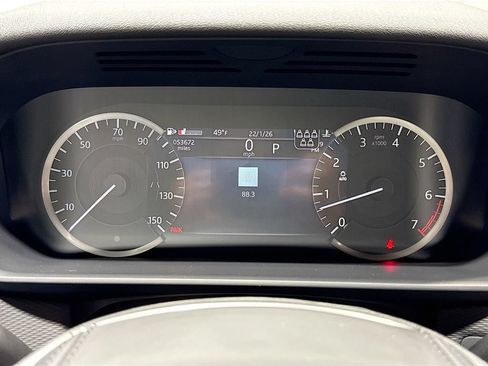 Used 2023 Land Rover Discovery HSE R-Dynamic AWD/4WD image 12
