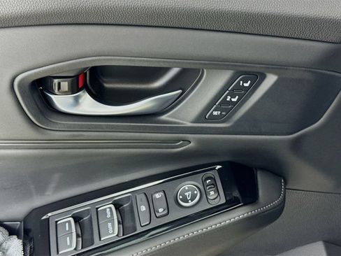 Used 2025 Honda Accord Touring image 24