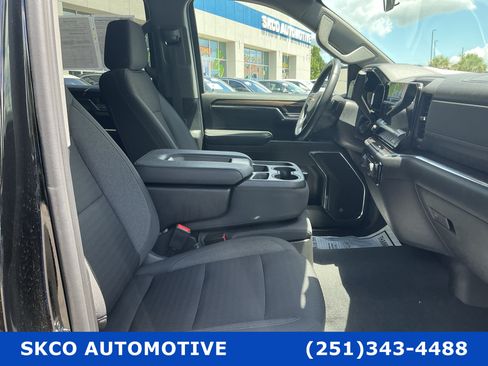 Used 2023 Chevrolet Silverado 1500 LT AWD/4WD image 13