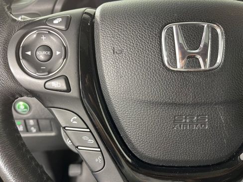Used 2016 Honda Pilot Elite image 9
