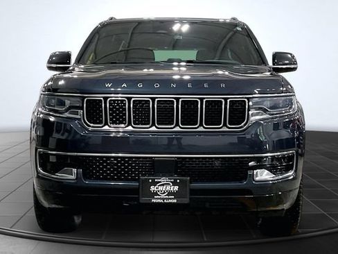 Used 2023 Jeep Wagoneer 4WD w/ Premium Group I image 3