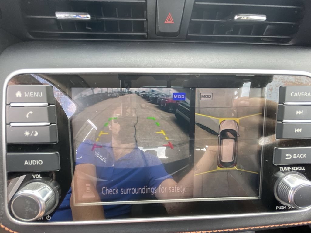 Used 2020 Nissan Kicks SR FWD image 15