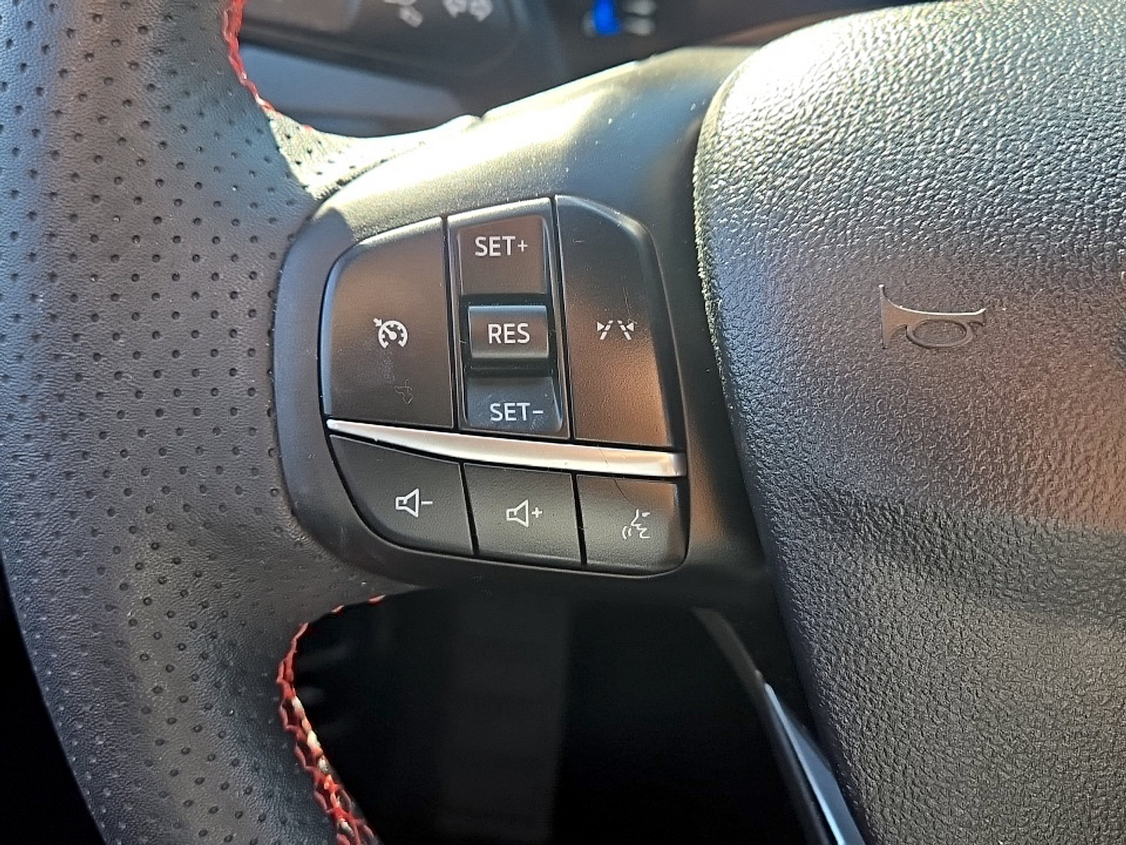 Used 2023 Ford Escape ST-Line AWD/4WD image 13