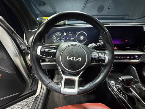Used 2023 Kia Sportage SX FWD image 9