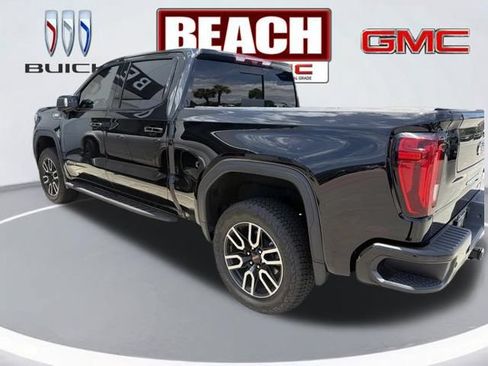 Used 2025 GMC Sierra 1500 AT4 w/ AT4 Premium Package AWD/4WD image 6