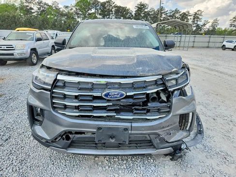 Used 2025 Ford Explorer Active w/ Active Comfort Package RWD image 5