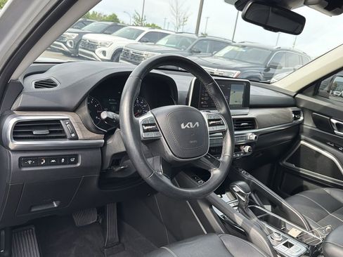 Used 2022 Kia Telluride EX w/ EX Premium Package AWD/4WD image 10