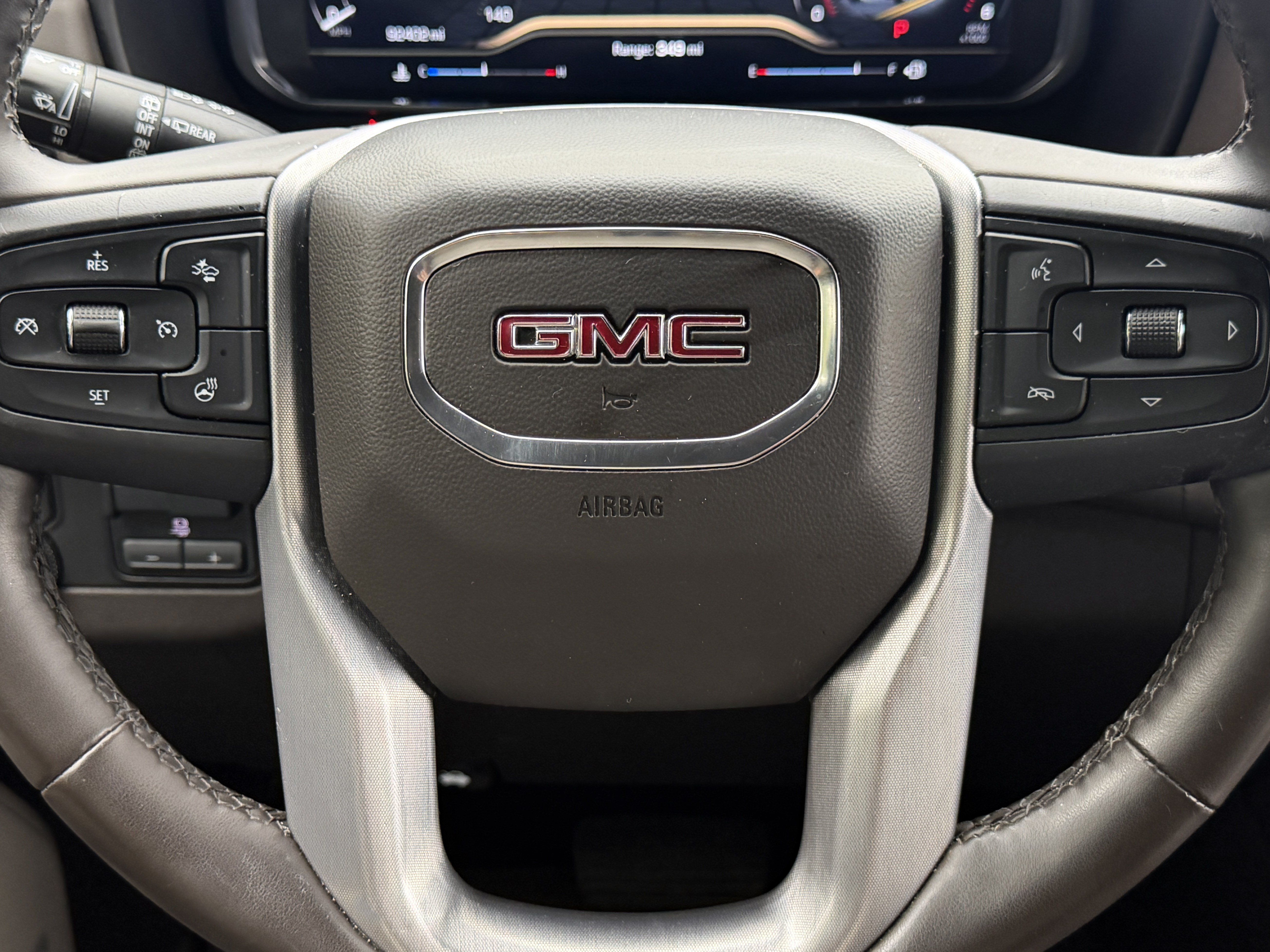 Used 2023 GMC Yukon SLT w/ SLT Premium Package AWD/4WD image 20