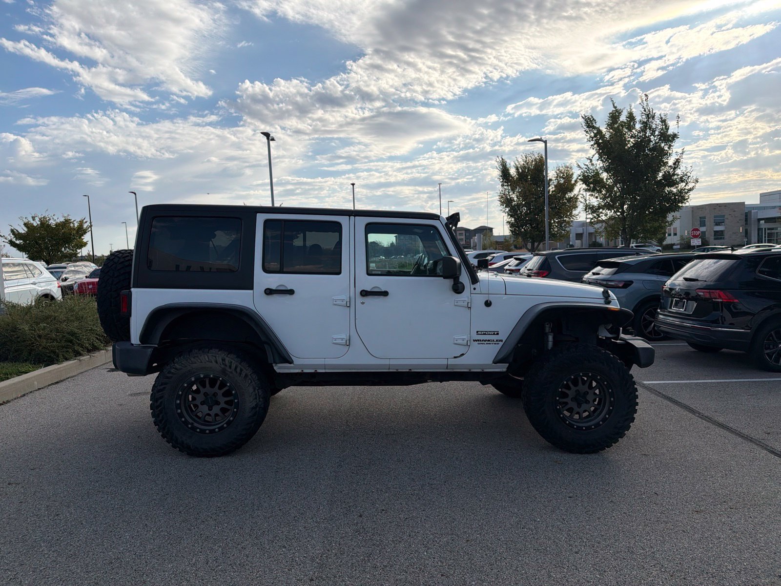 Used 2016 Jeep Wrangler Unlimited Sport w/ Quick Order Package 23S AWD/4WD image 14