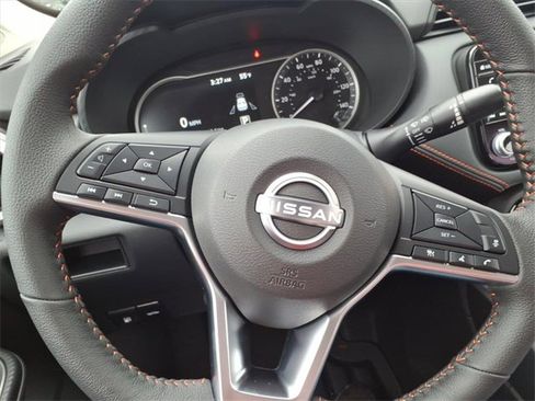 New 2025 Nissan Versa SR w/ Trunk Package image 10