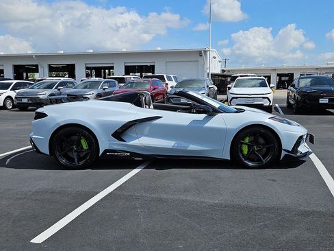 Used 2023 Chevrolet Corvette Stingray Premium Conv w/ Z51 Performance Package image 26