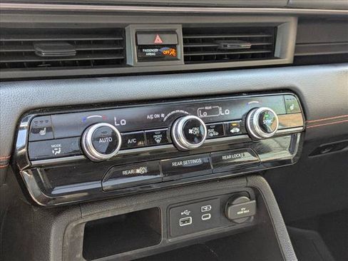 Used 2024 Honda Pilot TrailSport image 15