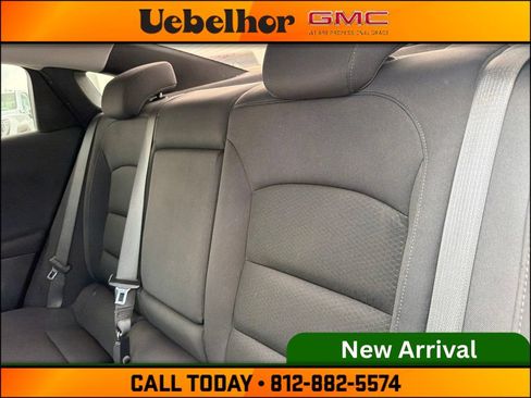 Used 2023 Chevrolet Malibu LT FWD image 16