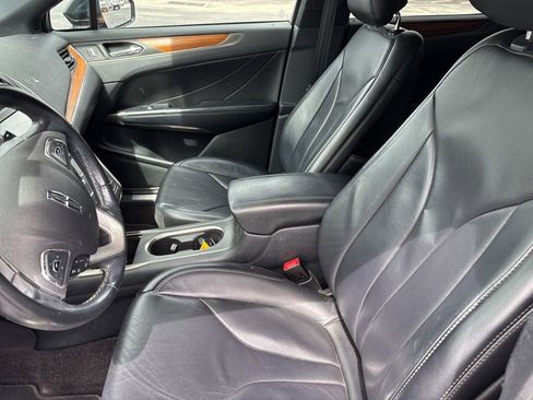 Used 2017 Lincoln MKC Reserve image 11