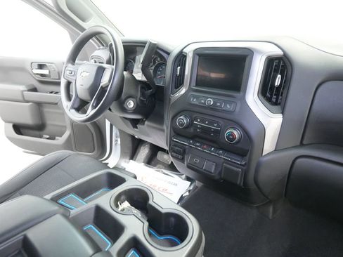 Used 2020 Chevrolet Silverado 1500 Custom w/ Custom Value Package image 25