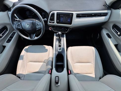 Used 2019 Honda HR-V EX-L image 2