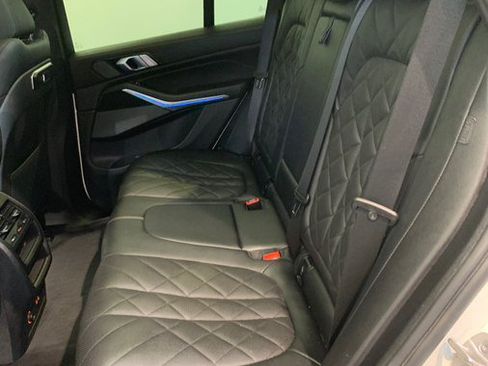 Used 2024 BMW X5 xDrive40i w/ M Sport Package AWD/4WD image 54