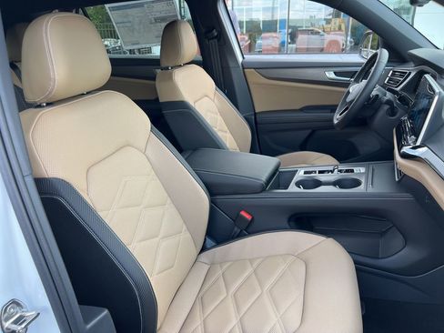 New 2026 Volkswagen Atlas Cross Sport SE FWD image 23