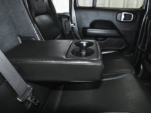 Used 2022 Jeep Wrangler Unlimited Rubicon 4xe w/ Cold Weather Group image 49