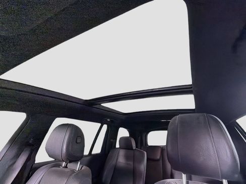 Used 2025 Mercedes-Benz GLS 450 4MATIC image 15