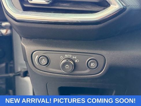Used 2021 Chevrolet TrailBlazer LT w/ Driver Confidence Package FWD image 23