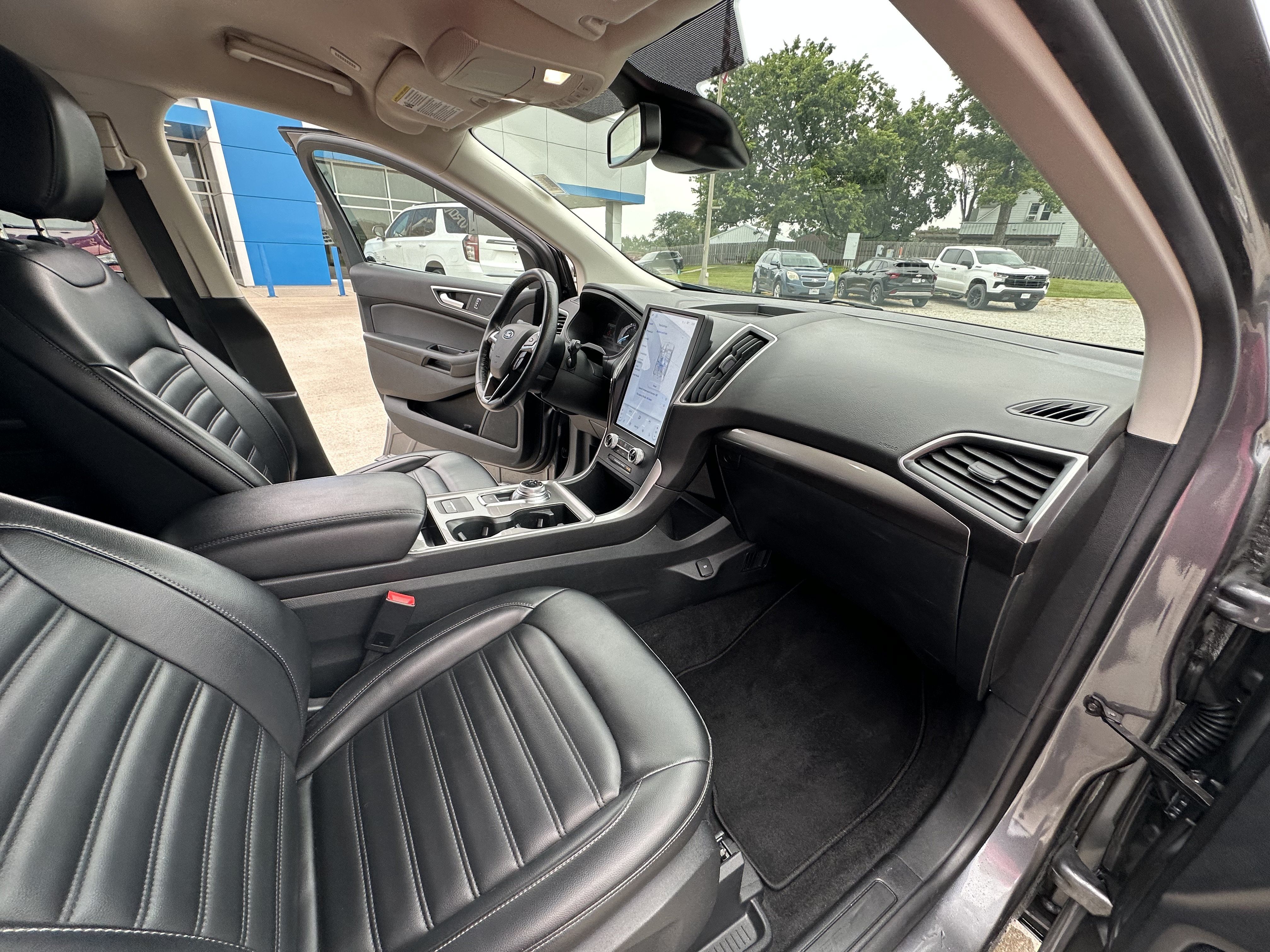 Used 2024 Ford Edge SEL AWD/4WD image 30