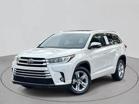 Used 2019 Toyota Highlander Limited image 1