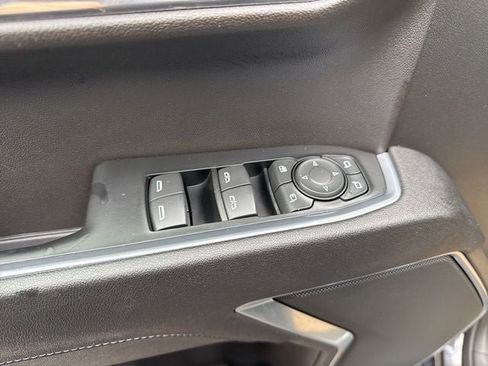 Used 2023 GMC Sierra 1500 SLT AWD/4WD image 9