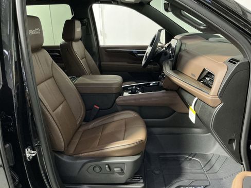 New 2026 Chevrolet Tahoe High Country w/ Sun And Tow Package image 36