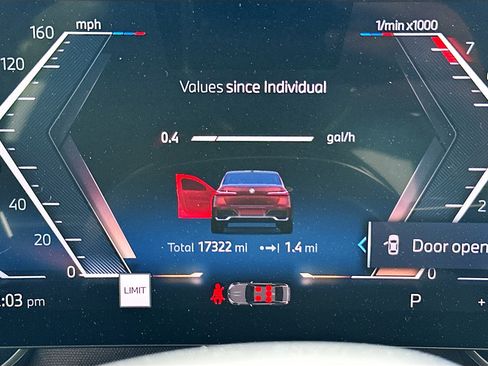 Used 2025 BMW 740i image 12