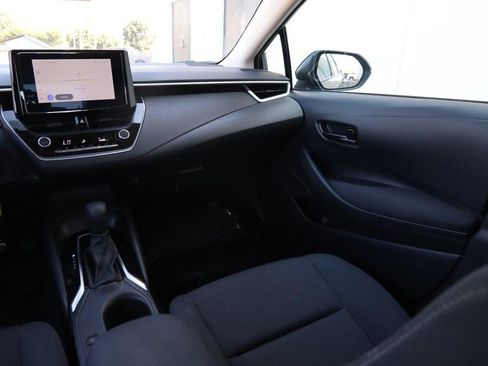 Certified 2025 Toyota Corolla LE FWD image 23