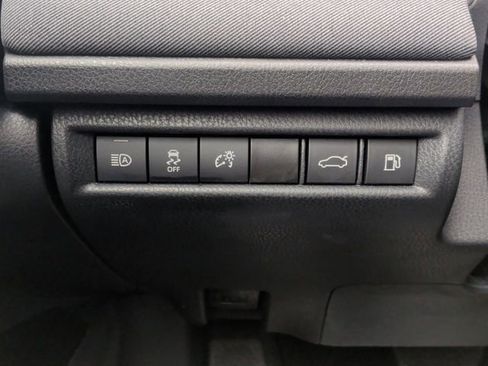 Used 2025 Toyota Camry LE image 24