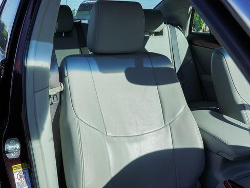 Used 2011 Toyota Avalon FWD image 26