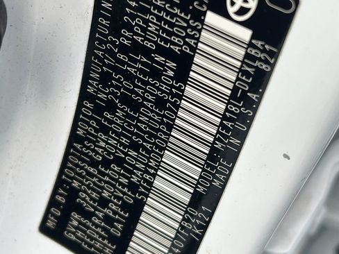 Used 2024 Toyota Corolla LE image 27