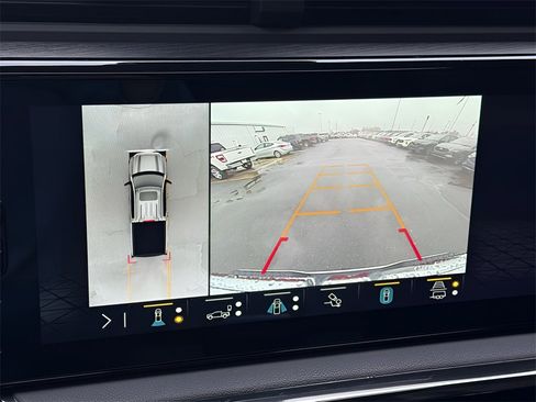 Used 2022 GMC Sierra 1500 AT4 w/ AT4 Premium Package image 14