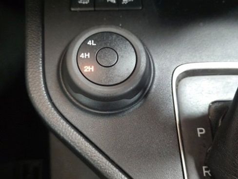 Used 2019 Ford Ranger XLT w/ Equipment Group 302A Luxury image 12