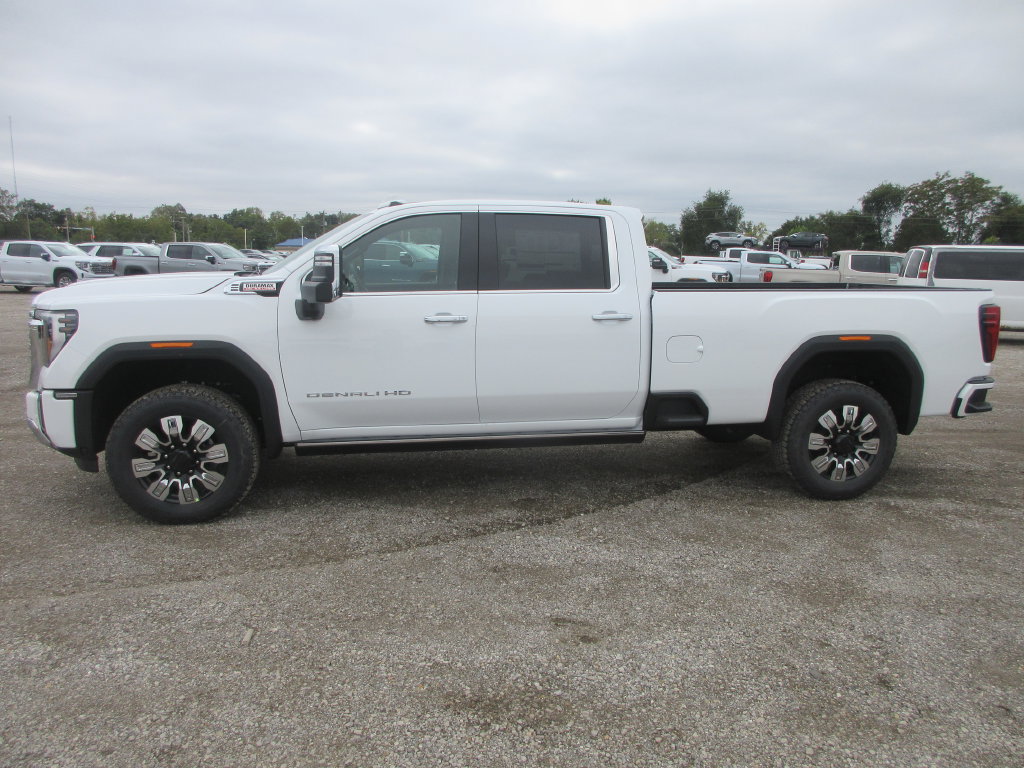 New 2026 GMC Sierra 3500 Denali w/ Denali Reserve Package AWD/4WD image 9