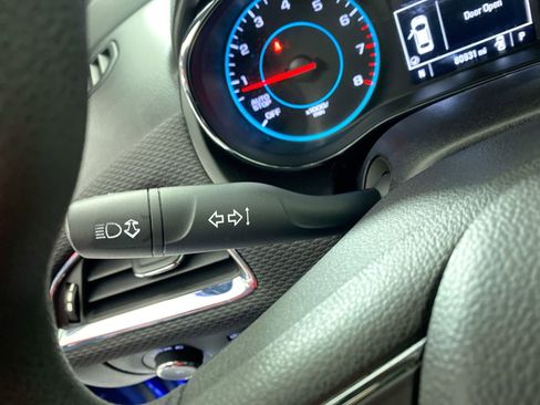 Used 2017 Chevrolet Cruze LT w/ RS Package image 14