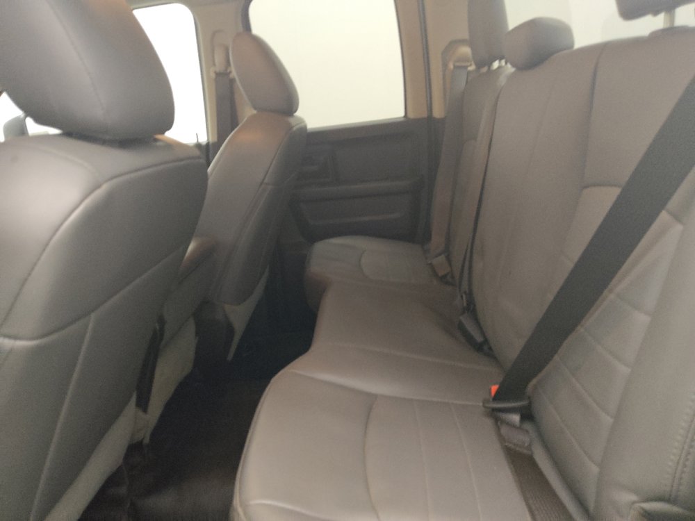 Used 2020 RAM 1500 Tradesman w/ Chrome Appearance Group RWD image 18