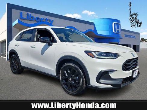 Used 2025 Honda HR-V Sport image 1