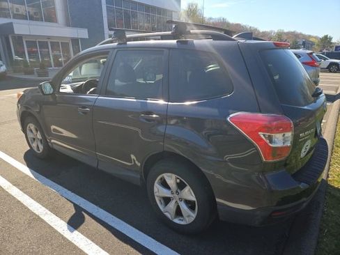 Used 2016 Subaru Forester 2.5i Premium w/ All-Weather Package AWD/4WD image 11