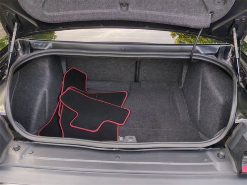 Used 2022 Dodge Challenger R/T Scat Pack image 25