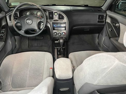 Used 2005 Hyundai Elantra GLS FWD image 34