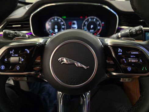 Used 2025 Jaguar F-PACE R-Dynamic S image 25