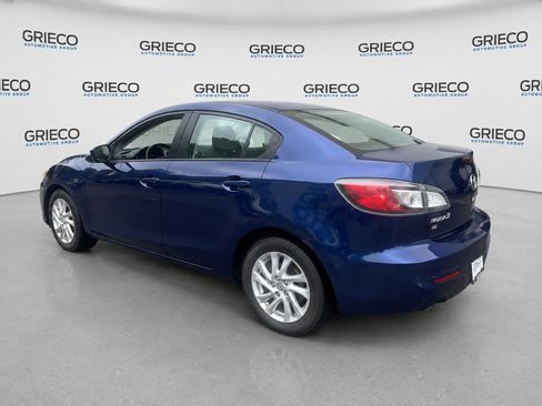 Used 2013 MAZDA MAZDA3 i Touring FWD image 2