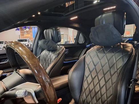 Used 2022 Mercedes-Benz S 580 S 580 w/ Warmth & Comfort Package image 16